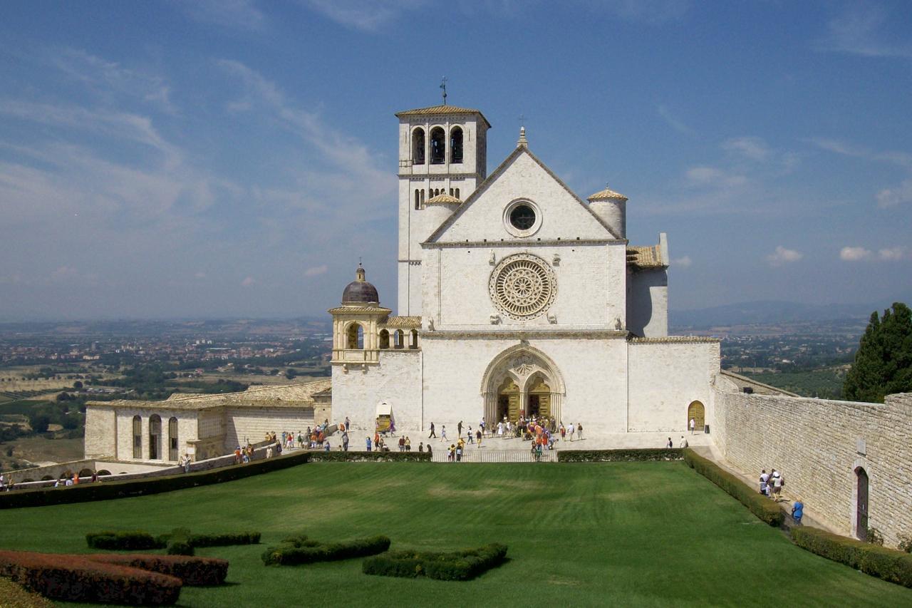Assisi Luxury Spa Suite Eksteriør billede